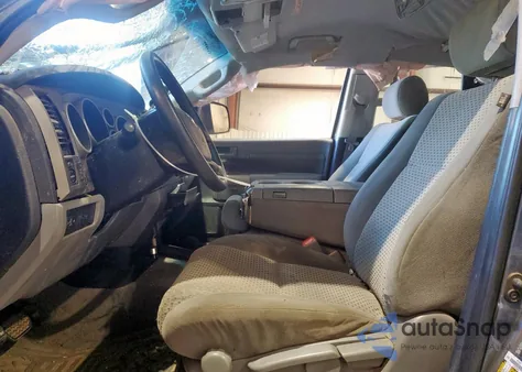 2010 Toyota Tundra Double Cab Sr5 z USA, uszkodzony, nr VIN 5TFRM5F16AX001168